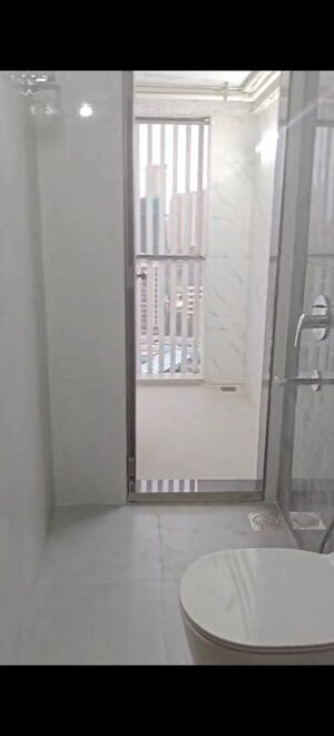 Room in 2 BHK Apartment at The Baya Central, Lower Parel – for Rent