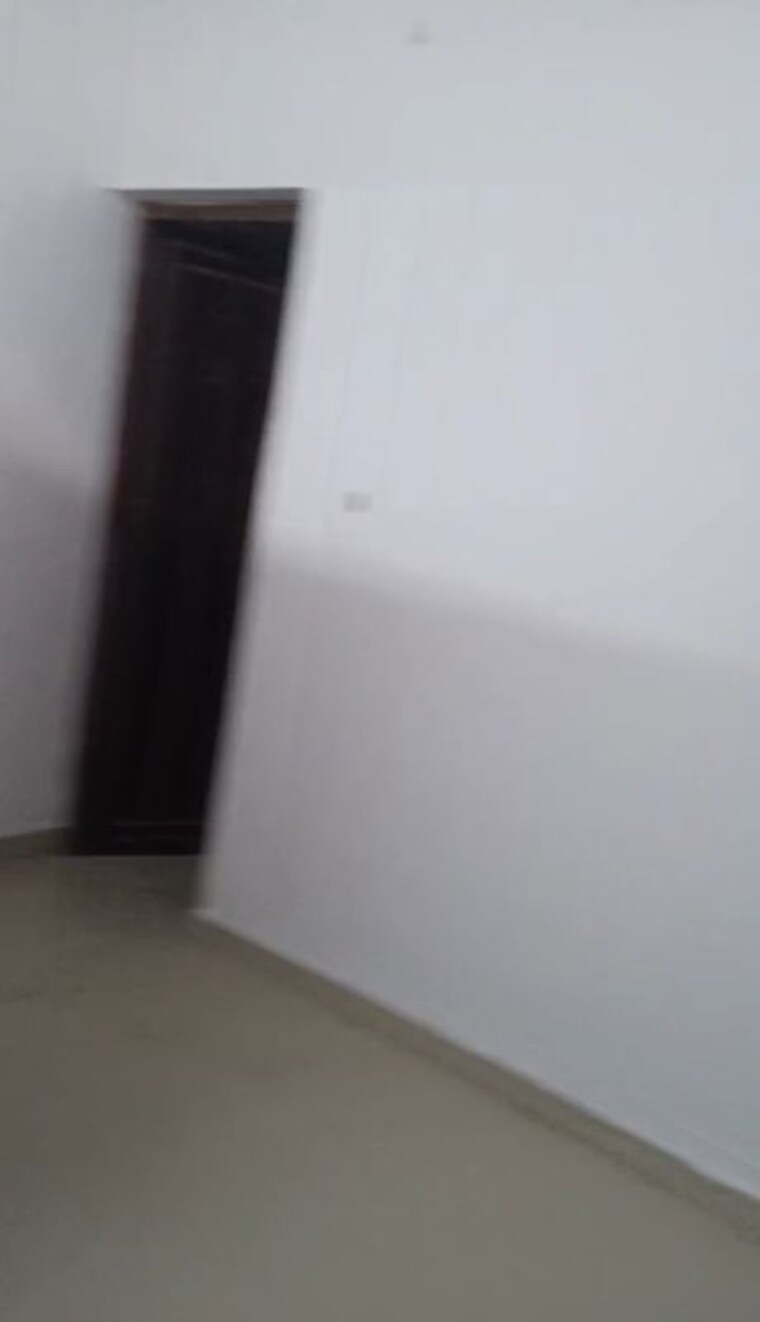 Room, ganeshpur rahmanpur 3 Bedroom 1000 Sq.Ft. Apartment In Ganeshpur Rahmanpur Lucknow 10561590