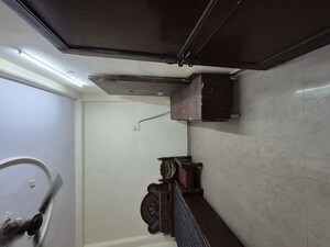 Team Area in 2.5 BHK Builder Floor at Mayur Vihar – for Rent