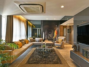 Gym in 3.5 BHK Apartment at Runwal Elegante, Andheri West – for Rent