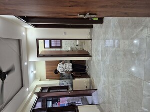 Furnished Amenities in 2.5 BHK Builder Floor at Mayur Vihar – for Sale