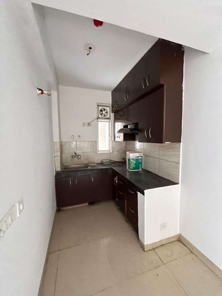 Kitchen, omkar-royal-nest 2 Bedroom 948 Sq.Ft. Apartment In Tech Zone 4 Greater Noida Greater Noida 10561819