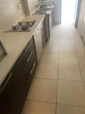 Balcony in 3 BHK Builder Floor at Unitech South City II, Sector 50 – for Rent