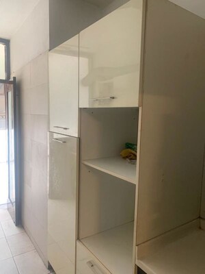 Bathroom in 3 BHK Builder Floor at Unitech South City II, Sector 50 – for Rent