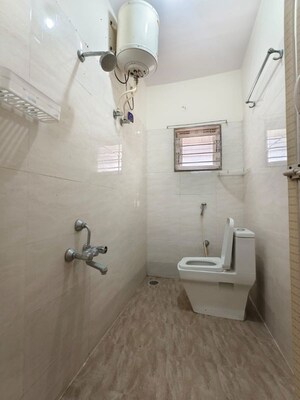 Bathroom in 2 BHK Builder Floor at Hsr Layout Sector 3 – for Rent