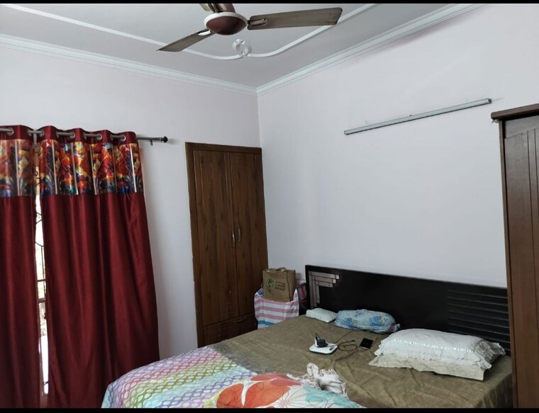 Bedroom, ss-mayfield-gardens 3 Bedroom 295 Sq.Yd. Builder Floor In Sector 51 Gurgaon 10561840