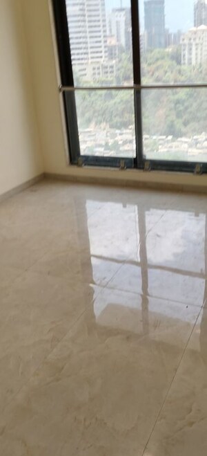 Room in 2 BHK Apartment at IM Applaud 38, Goregaon East – for Rent
