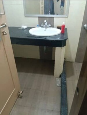 Bathroom in 2 BHK Apartment at Eldeco Heritage, Hazratganj – for Rent