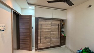Room in 3.5 BHK Apartment at Kolte Patil 24K Glitterati, Pimple Nilakh – for Rent