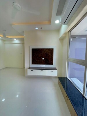 Furnished Amenities in 3 BHK Apartment at Sheth Zuri, Laxmi Nagar – for Rent