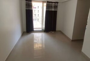 Room in 2 BHK Builder Floor at Naupada – for Rent
