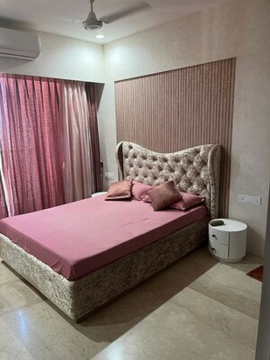 Bedroom in 4 BHK Apartment at Sheth Avalon, Laxmi Nagar – for Sale