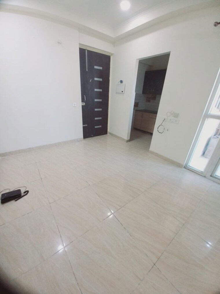 Room, vvip-homes 2.5 Bedroom 1235 Sq.Ft. Apartment In Gaur City 2 Greater Noida 10561959
