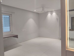 Room in 3 BHK Apartment at Rajapushpa Eterna, Nanakramguda – for Rent