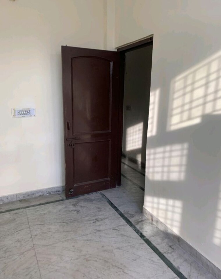 Room, sector 36 greater noida 3 Bedroom 60 Sq.Mt. Independent House In Sector 36 Greater Noida Greater Noida 10561972