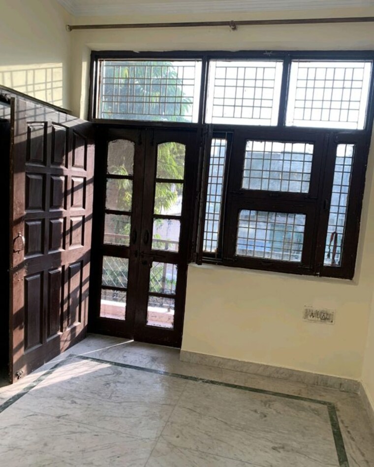 Room, sector 36 greater noida 3 Bedroom 60 Sq.Mt. Independent House In Sector 36 Greater Noida Greater Noida 10561972