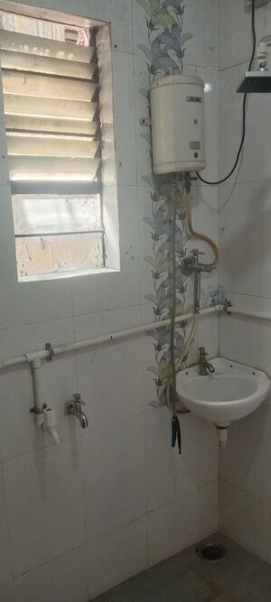 Bathroom in Studio Apartment at MIG Colony Gokhalenagar, Gokhalenagar – for Rent