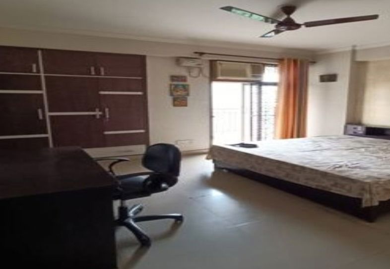 2 BHK 800 Sq.Ft. Apartment in Paramount Symphony
