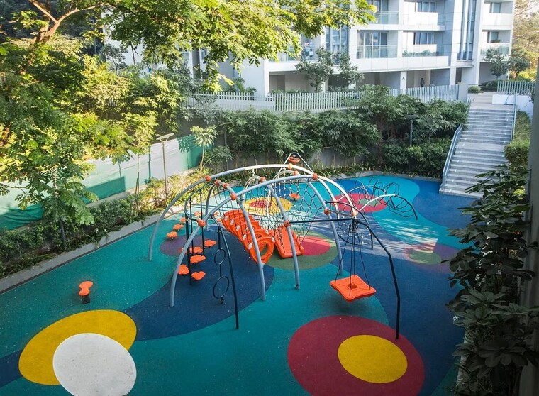 Swimming Pool, oberoi-exquisite-goregaon 4 Bedroom 2700 Sq.Ft. Apartment In Goregaon East Mumbai 10562049