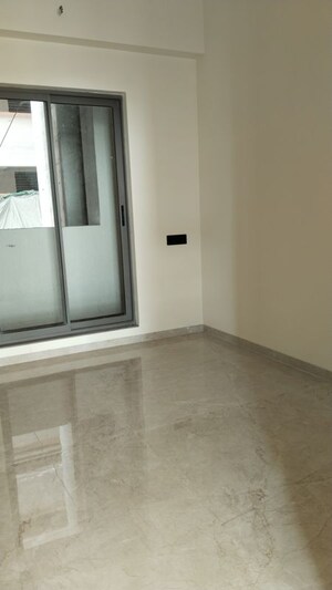 Room in 4 BHK Apartment at Sugee Samruddhi, Shivaji Park – for Sale