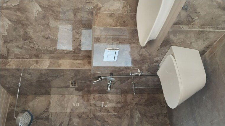 Bathroom, sugee-samruddhi 4 Bedroom 1630 Sq.Ft. Apartment In Shivaji Park Mumbai 10562067
