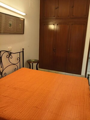 Room in 3 BHK Builder Floor at Greater Kailash – for Rent
