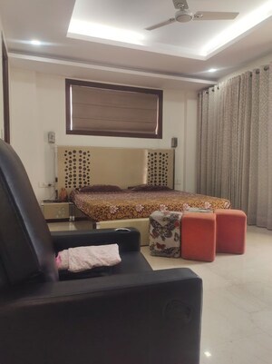 Living Room in 4 BHK Builder Floor at Green Park – for Sale
