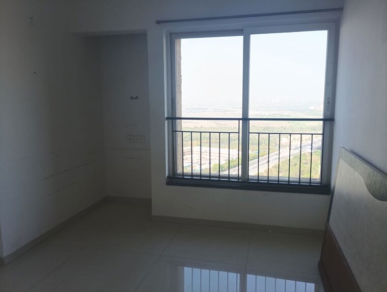 Room, rustomjee-azziano-wing-e 2 Bedroom 800 Sq.Ft. Apartment In Thane West Thane 10562128