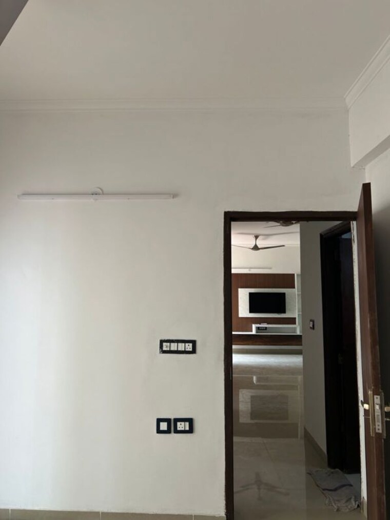 undefined, sector 77 2.5 Bedroom 1170 Sq.Ft. Apartment In Sector 77 Noida 10562135