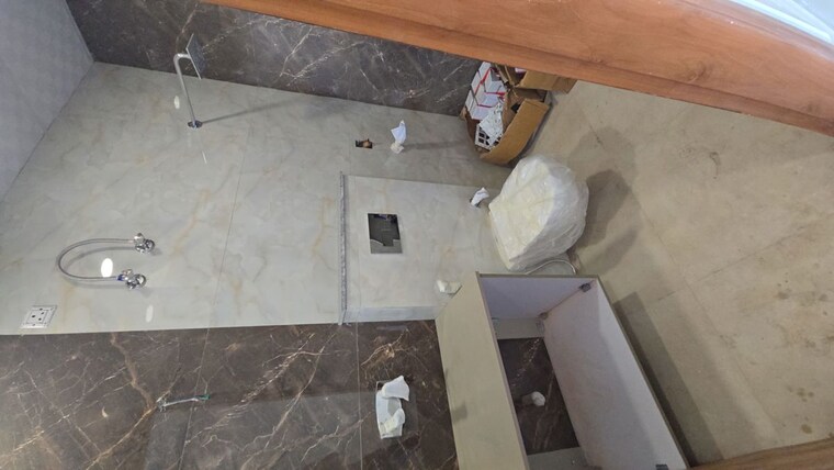 Attached Bathroom, sector 42 3 Bedroom 1300 Sq.Ft. Builder Floor In Sector 42 Faridabad 10561332