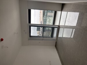 Room in 2.5 BHK Apartment at Zen Elite, Kharadi – for Rent