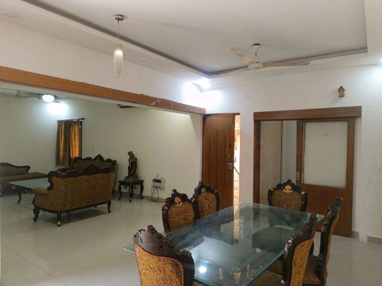 Living Room, vasant kunj 3 Bedroom 2000 Sq.Ft. Builder Floor In Vasant Kunj Delhi 10562146