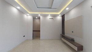 Room in 3 BHK Builder Floor at Green Fields Colony – for Sale