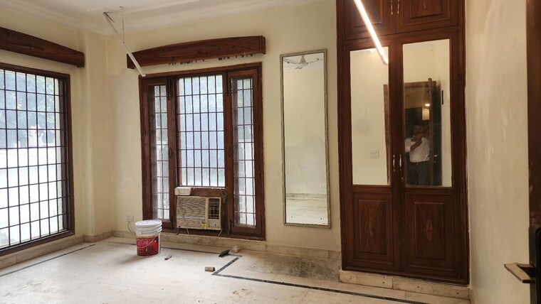 Room, vasant vihar 4 Bedroom 2600 Sq.Ft. Builder Floor In Vasant Vihar Delhi 10562157