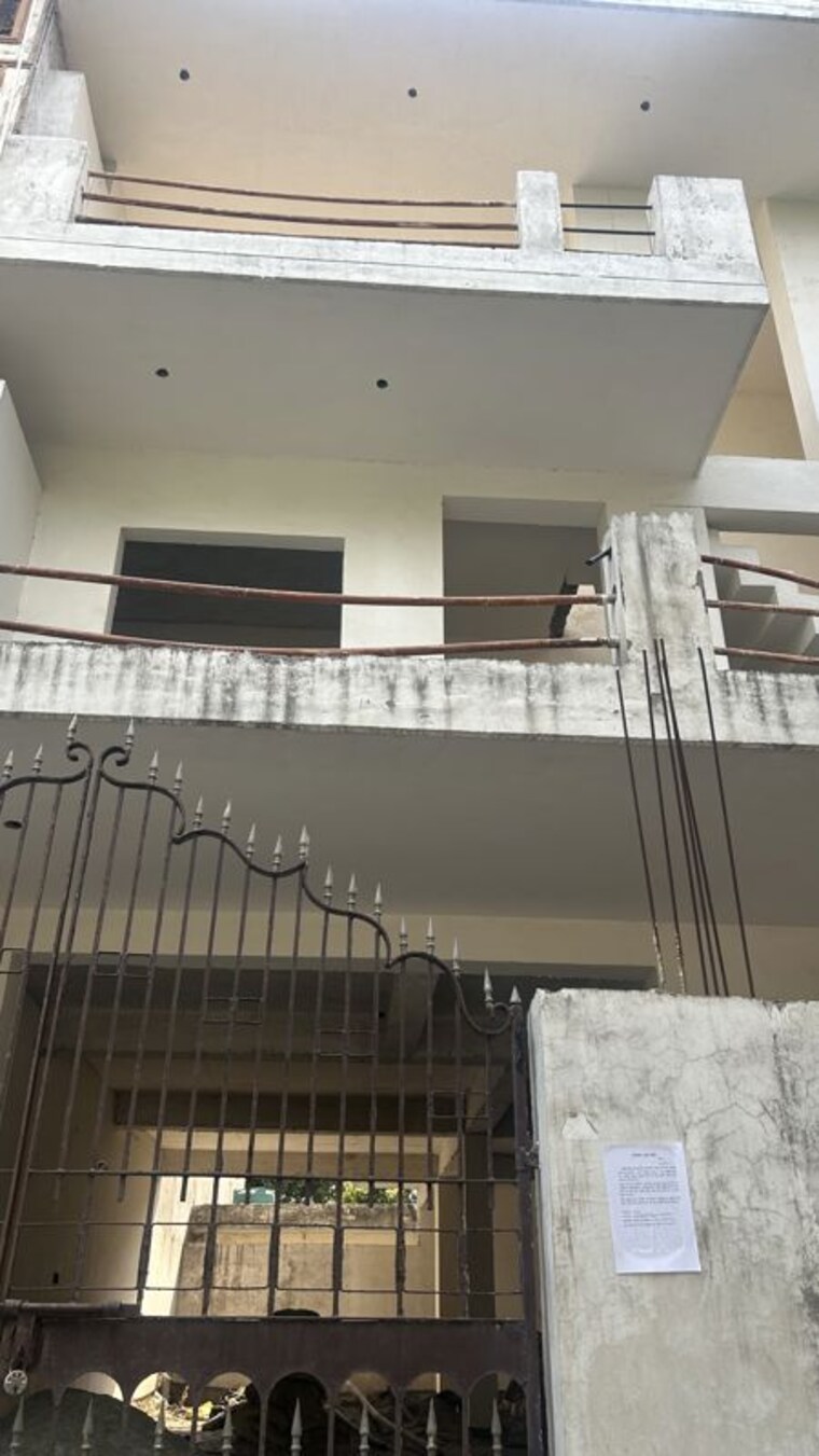 Nearby, sector 100  112 Sq.Mt. Plot In Sector 100 Noida 10562159
