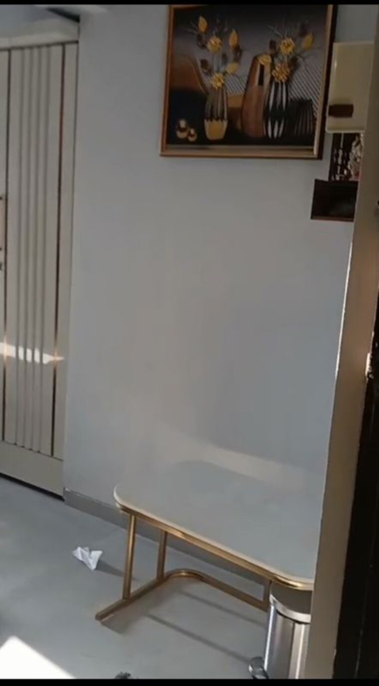 Room, rameshwar-sra-chs 1 Bedroom 430 Sq.Ft. Apartment In Andheri West Mumbai 10562161