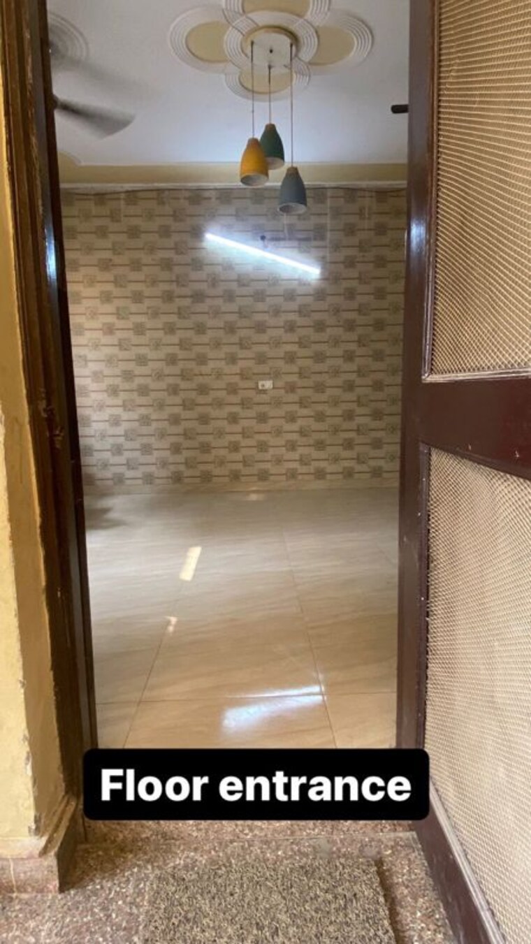 Bathroom, palam vihar extension 2 Bedroom 900 Sq.Ft. Builder Floor In Palam Vihar Extension Gurgaon 10562215