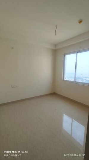 Room in 3 BHK Apartment at Aurobindo The Regent, Kondapur – for Sale