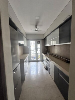 Building Lobby in 3 BHK Apartment at Prestige Jasdan Classic, Mahalaxmi – for Rent