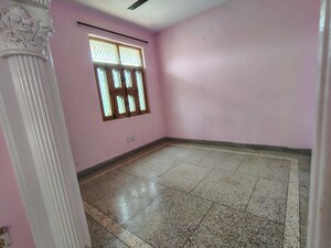 Room in 2 BHK Apartment at Sector 6 Wave City – for Rent