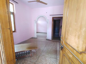 2 BHK Apartment For Rent in Sector 6 Wave City