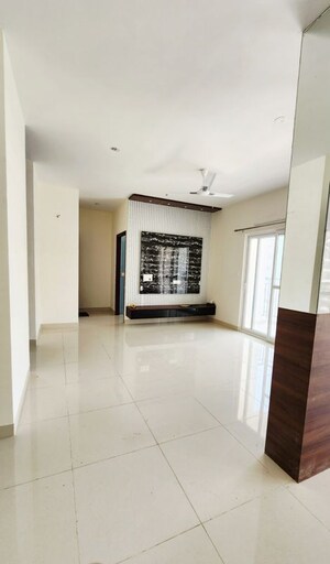 Room in 4 BHK Apartment at Adarsh Greens, Kogilu – for Rent