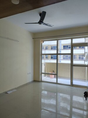 Room in 2 BHK Apartment at Shree Vardhman Mantra, Sector 67 – for Rent