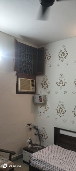 2 BHK + Prayer Room,Study Room,Store Room Builder Floor For Rent in Sector 22