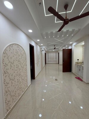 Building Lobby in 4 BHK Builder Floor at Emaar MGF Emerald Hills, Sector 65 – for Sale