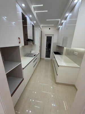 Building Lobby in 4 BHK Builder Floor at Emaar MGF Emerald Hills, Sector 65 – for Sale