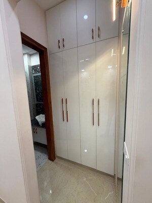 Building Lobby in 4 BHK Builder Floor at Emaar MGF Emerald Hills, Sector 65 – for Sale