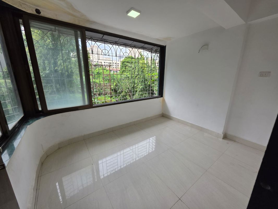 1 BHK + Study Room 550 Sq.Ft. Apartment in Tulshidham Complex