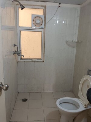 Bathroom in 2 BHK Apartment at Mapsko Paradise, Sector 83 – for Sale