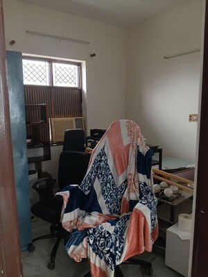Living Room in 1 BHK Independent House at Sector 21 – for Rent